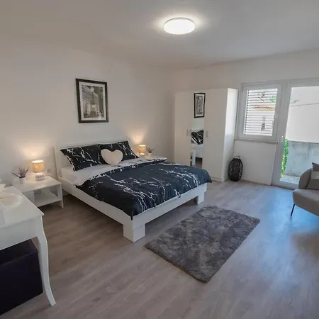 Apartment Apartman Iva *