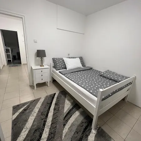 Apartman Iva Apartamento *